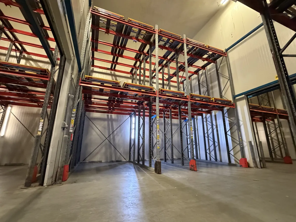 Heavy-Duty Industrial Pallet Racking System – Multi-Tier Steel Warehouse Shelving