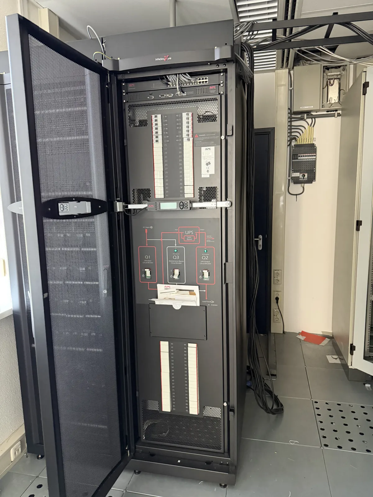 APC Symmetra PX UPS System with InfraStruxure Power Distribution & Management Cabinets