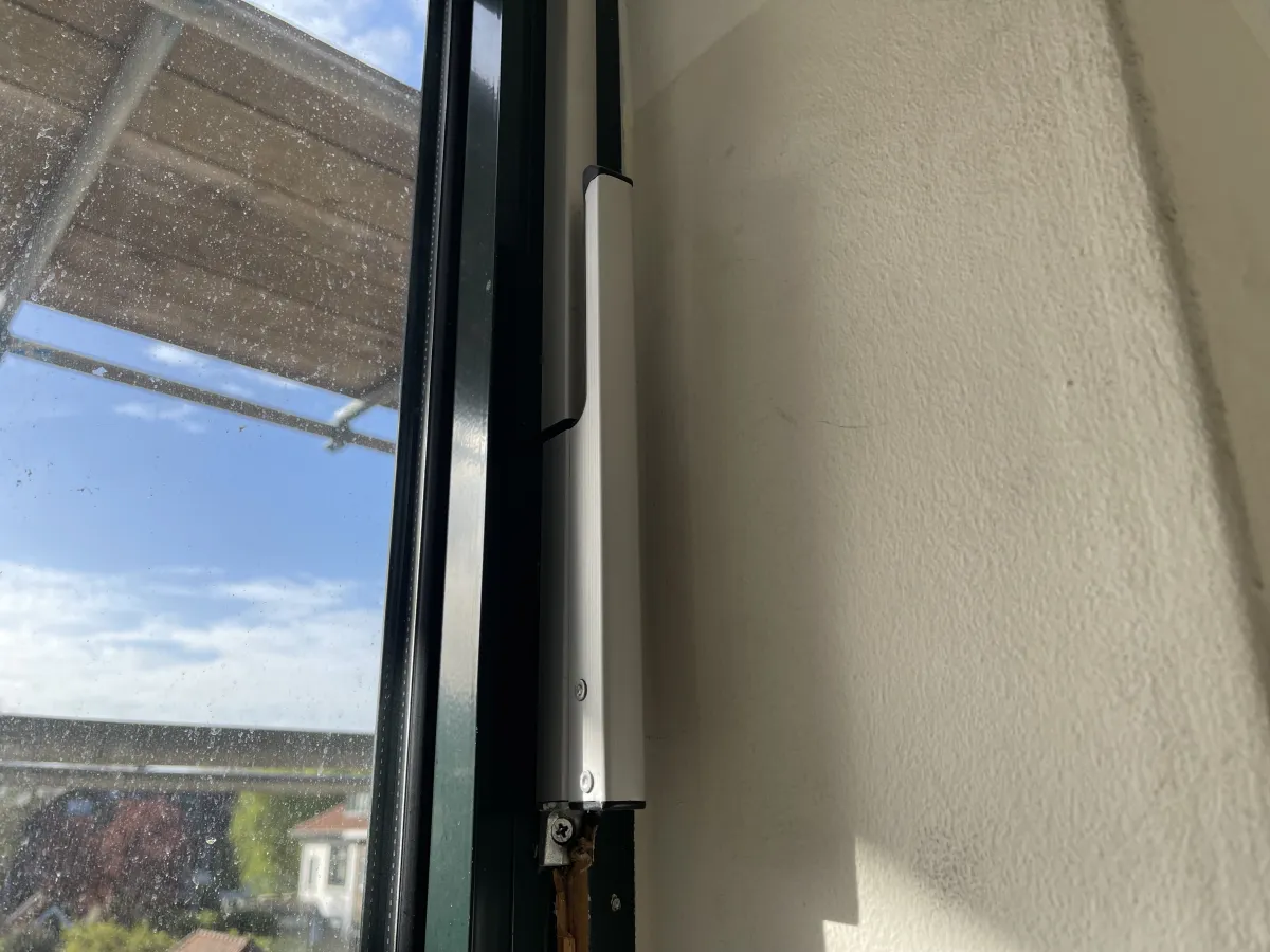Large Dark Green Steel-Framed Multi-Pane Windows – Industrial Style, New/Near-New Condition