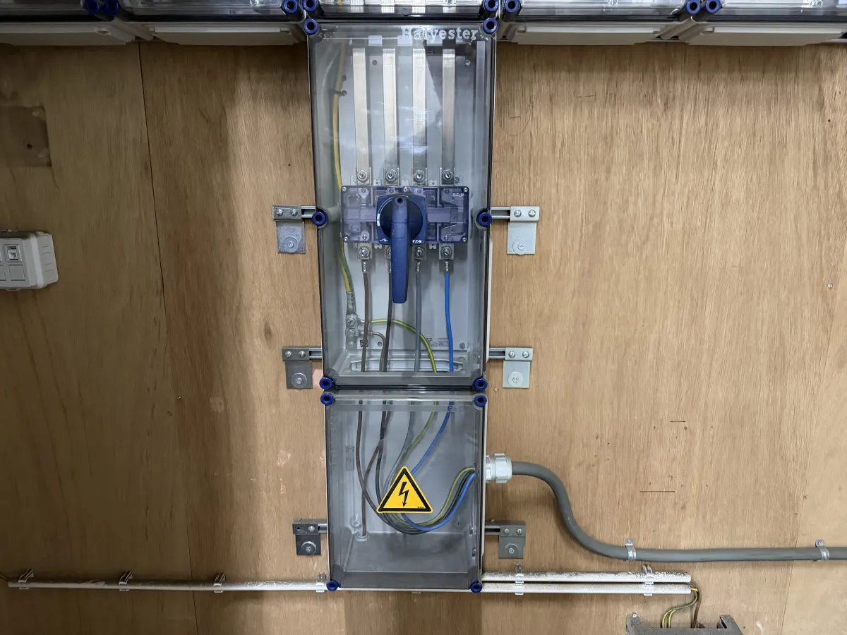Eaton IP65 Weatherproof Enclosure with Rotary Isolator Switch & Busbar Assembly