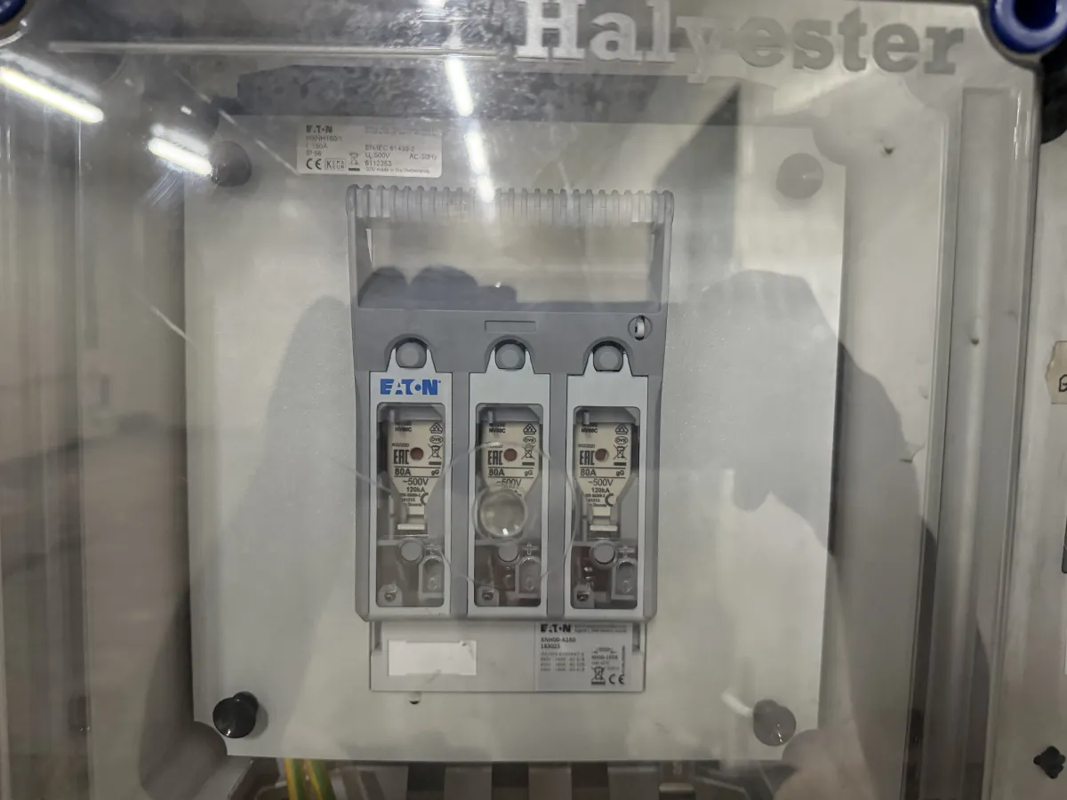 Eaton IP65 Weatherproof Enclosure with Rotary Isolator Switch & Busbar Assembly