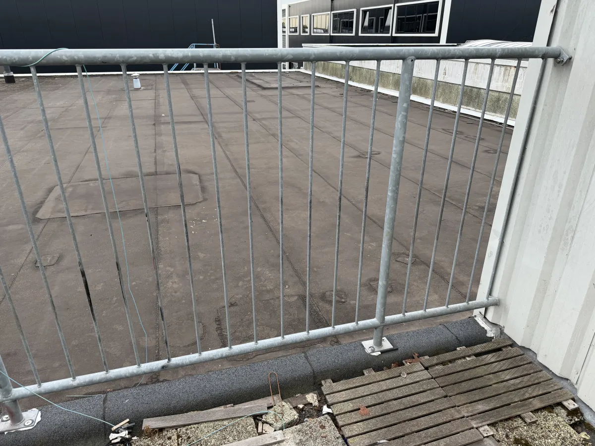 Galvanised Steel Crowd Control Barriers / Roof Safety Railings - Multiple Sections