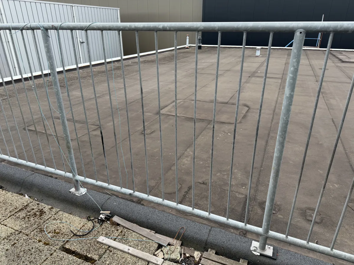 Galvanised Steel Crowd Control Barriers / Roof Safety Railings - Multiple Sections