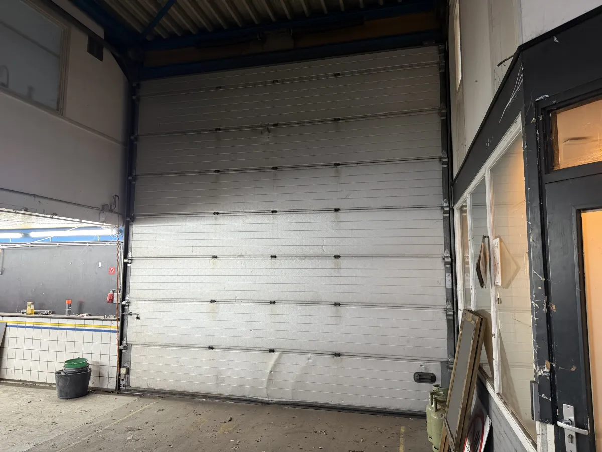 Large Industrial Sectional Overhead Door - Nassau Brand, Steel, approx. 4x4m