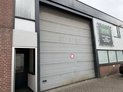 Large Industrial Sectional Overhead Door - Nassau Brand, Steel, approx. 4x4m
