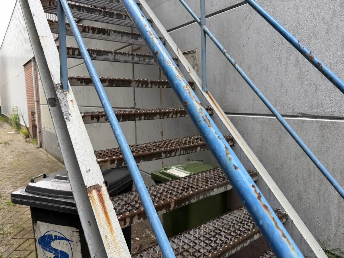 Industrial Steel Exterior Staircase with Landing Platform and Grating Steps