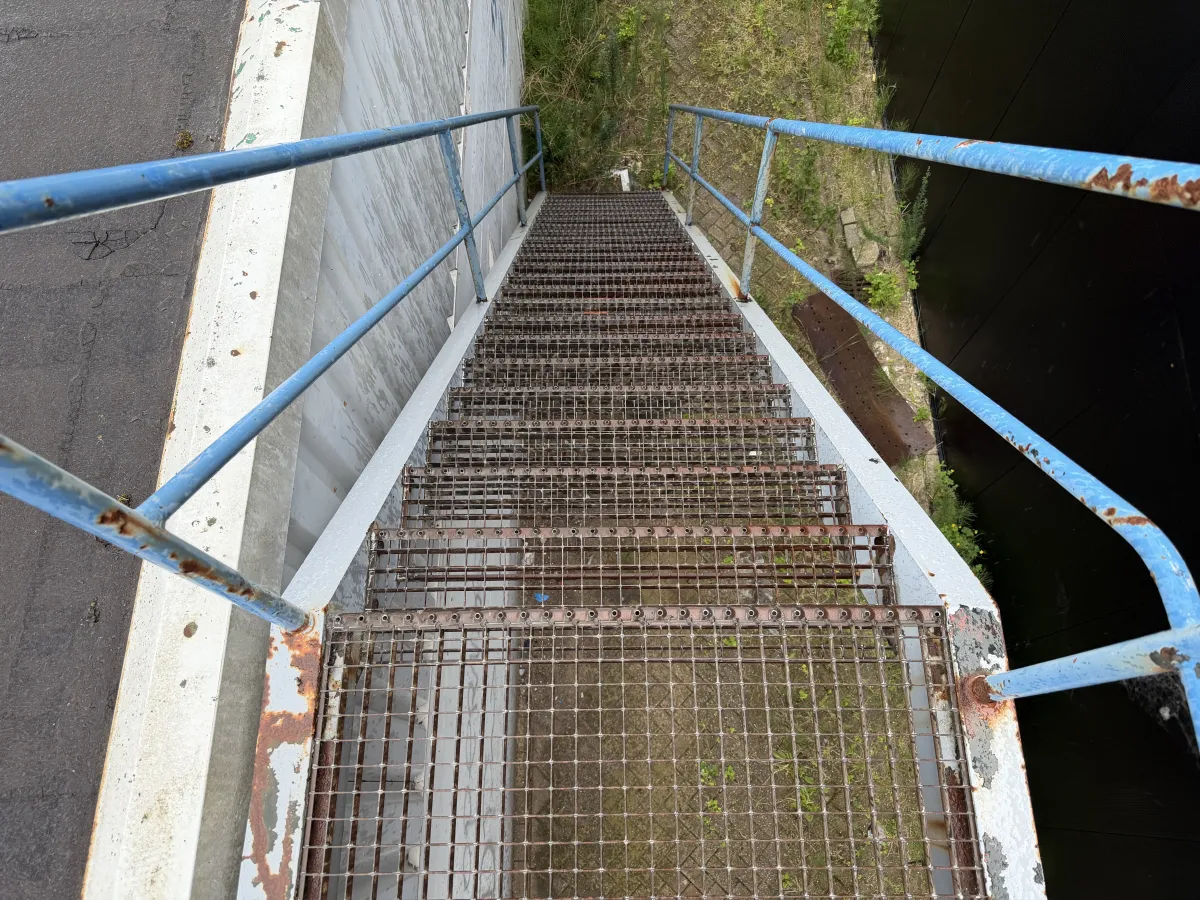 Industrial Steel Exterior Staircase with Landing Platform and Grating Steps