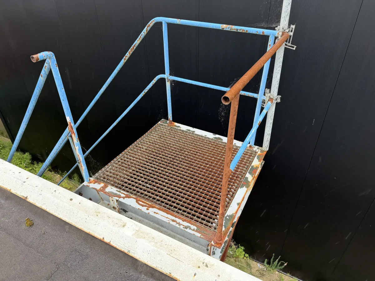 Industrial Steel Exterior Staircase with Landing Platform and Grating Steps