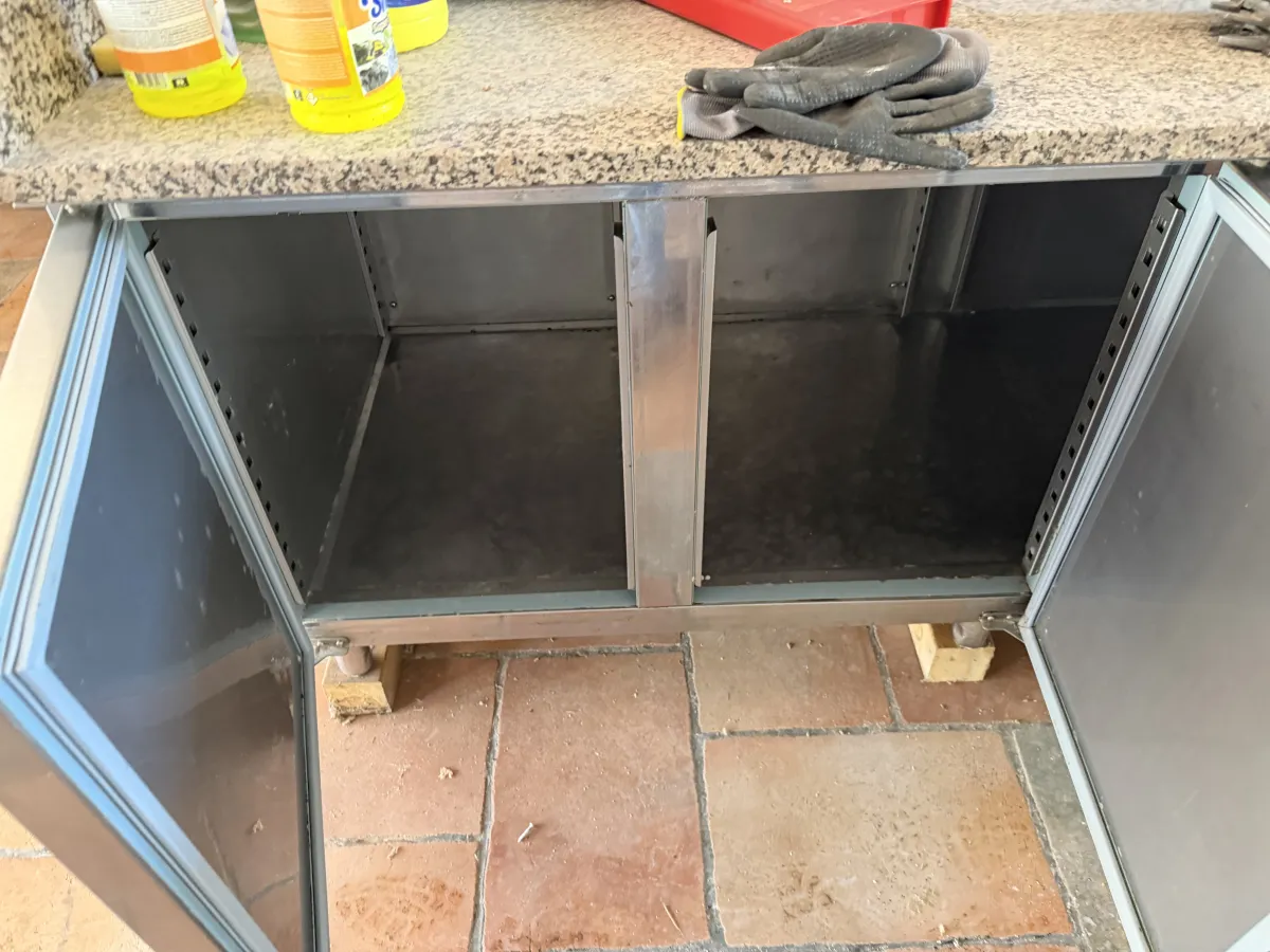 Commercial Hood-Type Pass-Through Dishwasher - Electrolux Professional Kitchen