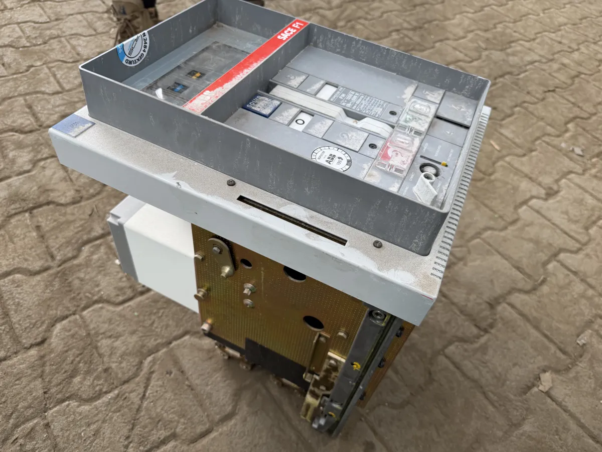 ABB SACE F1 Air Circuit Breaker 1250A 690V with Solid State Trip Unit