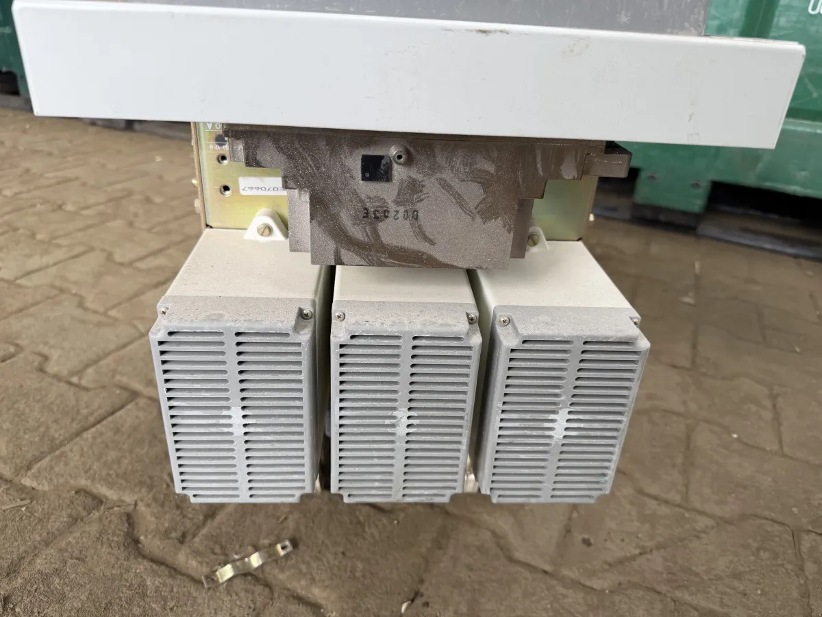 ABB SACE F1 Air Circuit Breaker 1250A 690V with Solid State Trip Unit