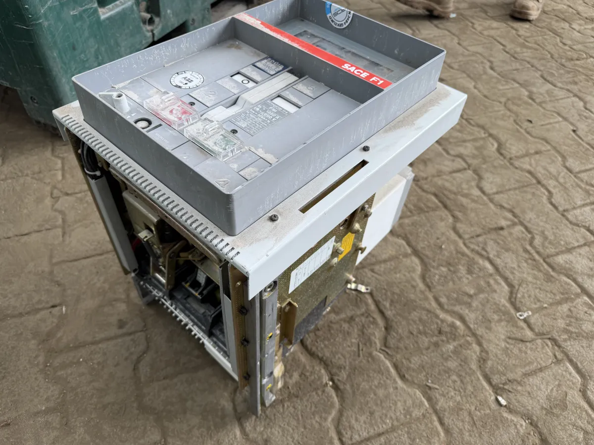 ABB SACE F1 Air Circuit Breaker 1250A 690V with Solid State Trip Unit