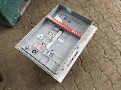 ABB SACE F1 Air Circuit Breaker 1250A 690V with Solid State Trip Unit