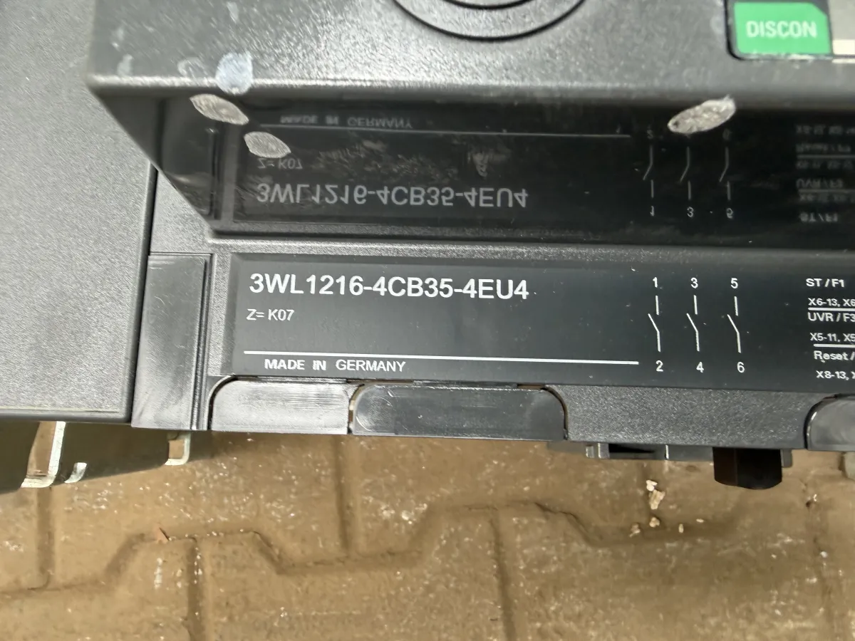 Siemens 3WL Air Circuit Breaker 1600A 690V LSIG - Used