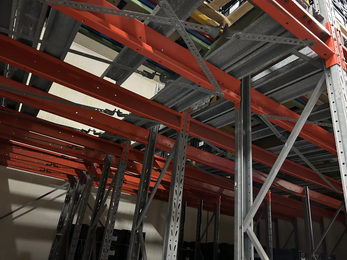 Used Heavy-Duty Pallet Racking System – Orange Beams, Galvanised Uprights, Multi-Bay