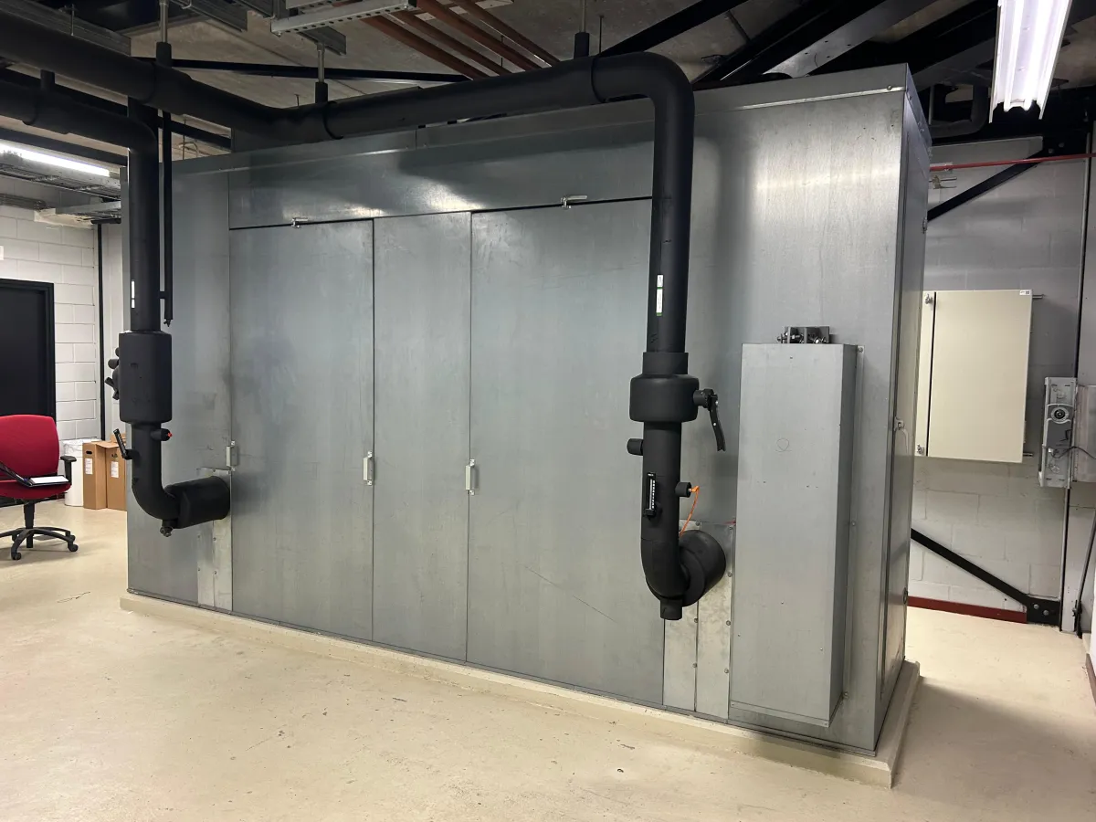 Trane CHHB085 Helirotor Screw Chiller Unit 226kW R404A - 2002, Dual Compressor