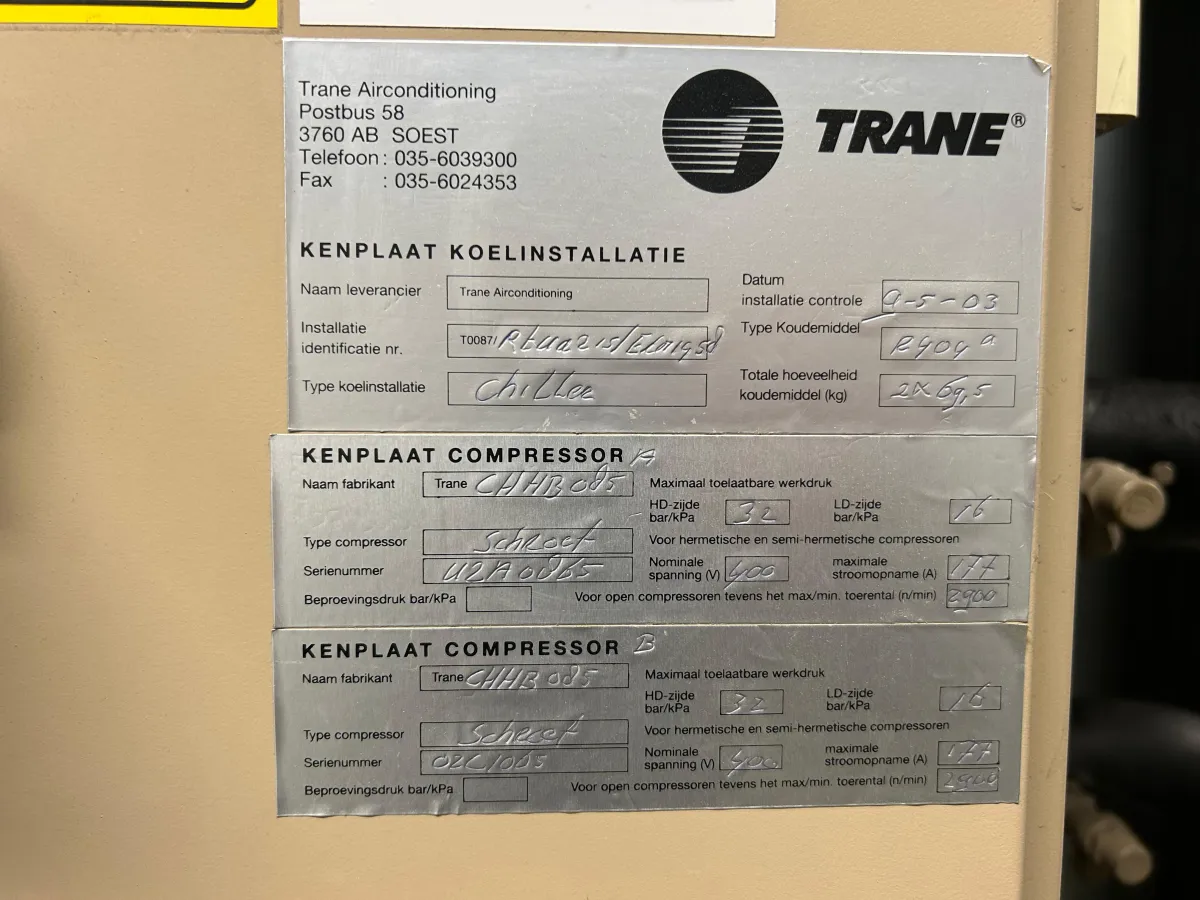Trane CHHB085 Helirotor Screw Chiller Unit 226kW R404A - 2002, Dual Compressor