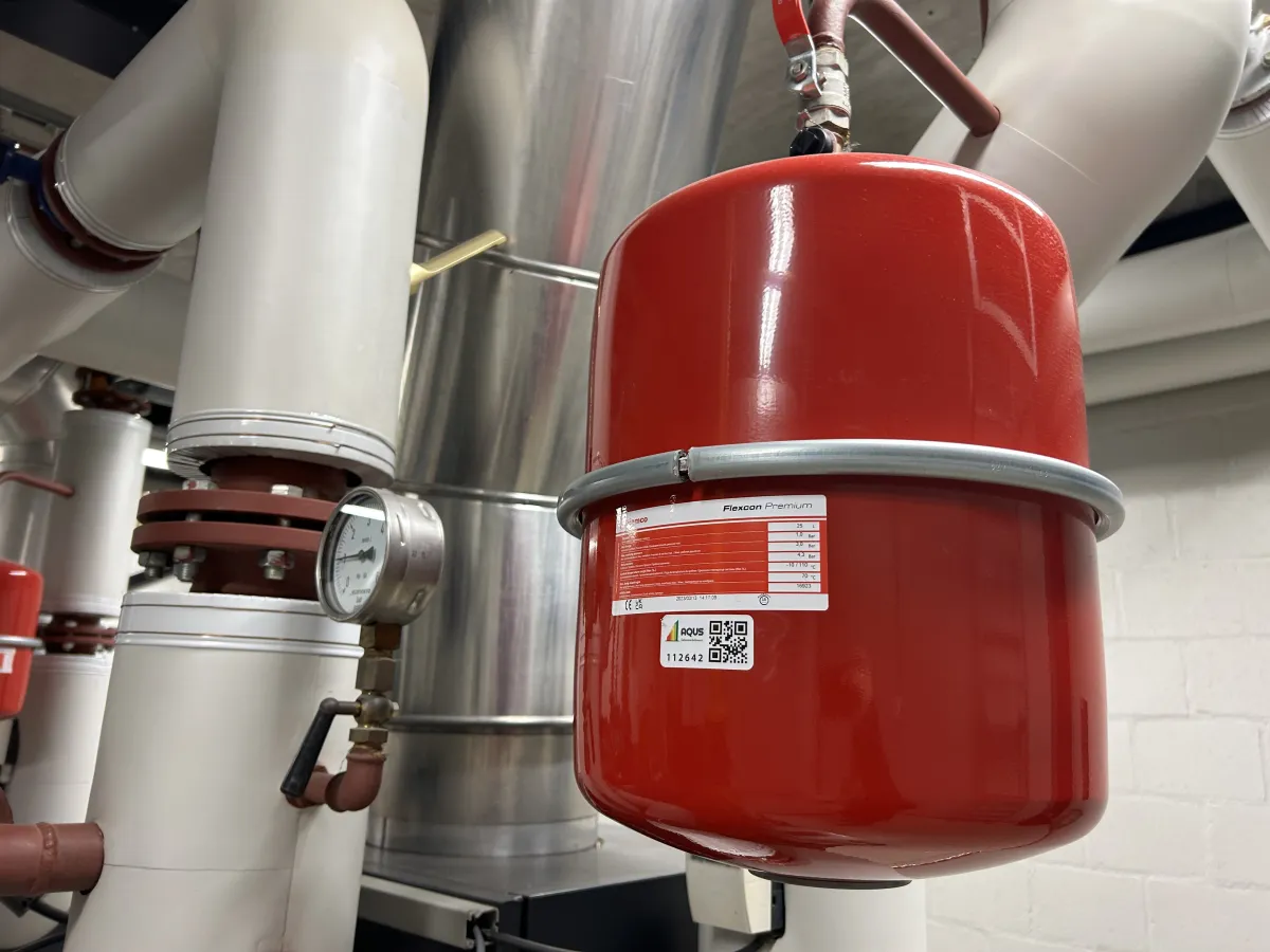 Remeha ECO 14-1 Commercial Gas Boiler Unit with Siemens SKD32 Actuator & Wilo Pump