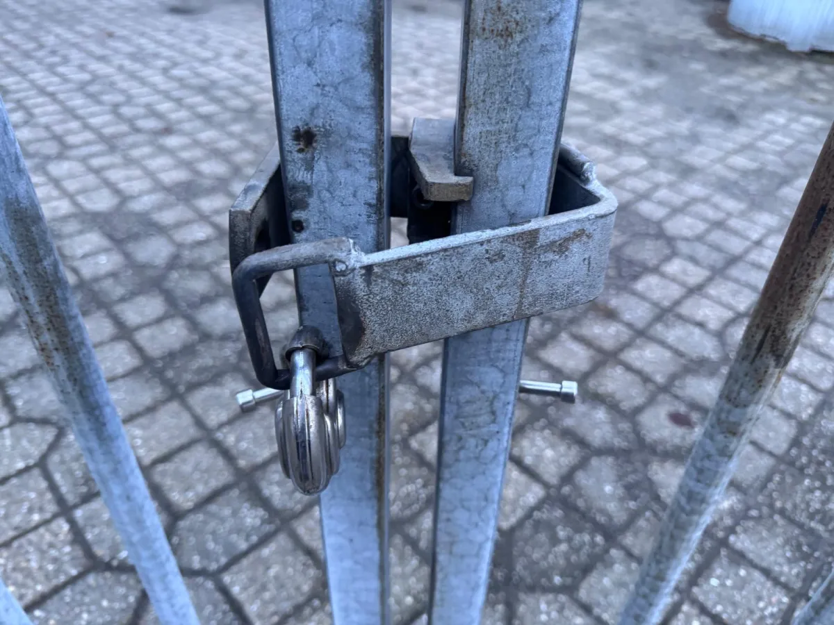 Galvanised Steel Double Swing Gate – Industrial Grade, Good Condition