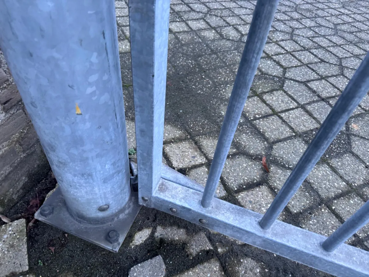 Galvanised Steel Double Swing Gate – Industrial Grade, Good Condition