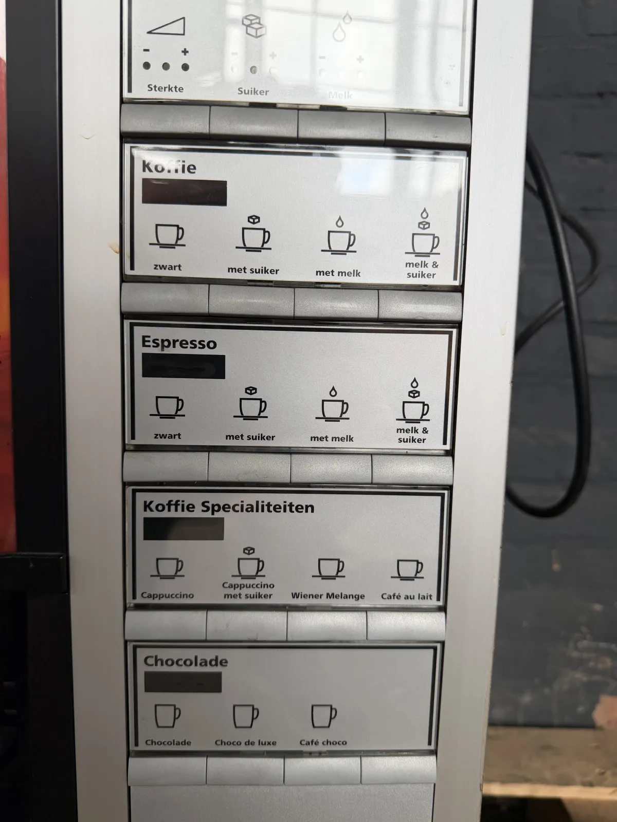 Douwe Egberts Coffee Vending Machine – Multi-Drink, Plumbed-In, Used