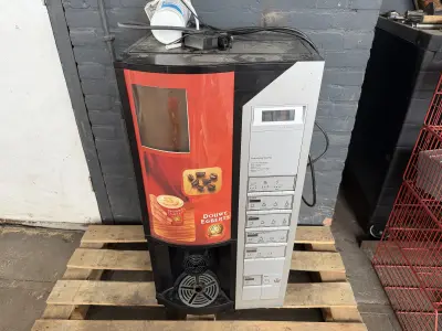 Douwe Egberts Coffee Vending Machine – Multi-Drink, Plumbed-In, Used