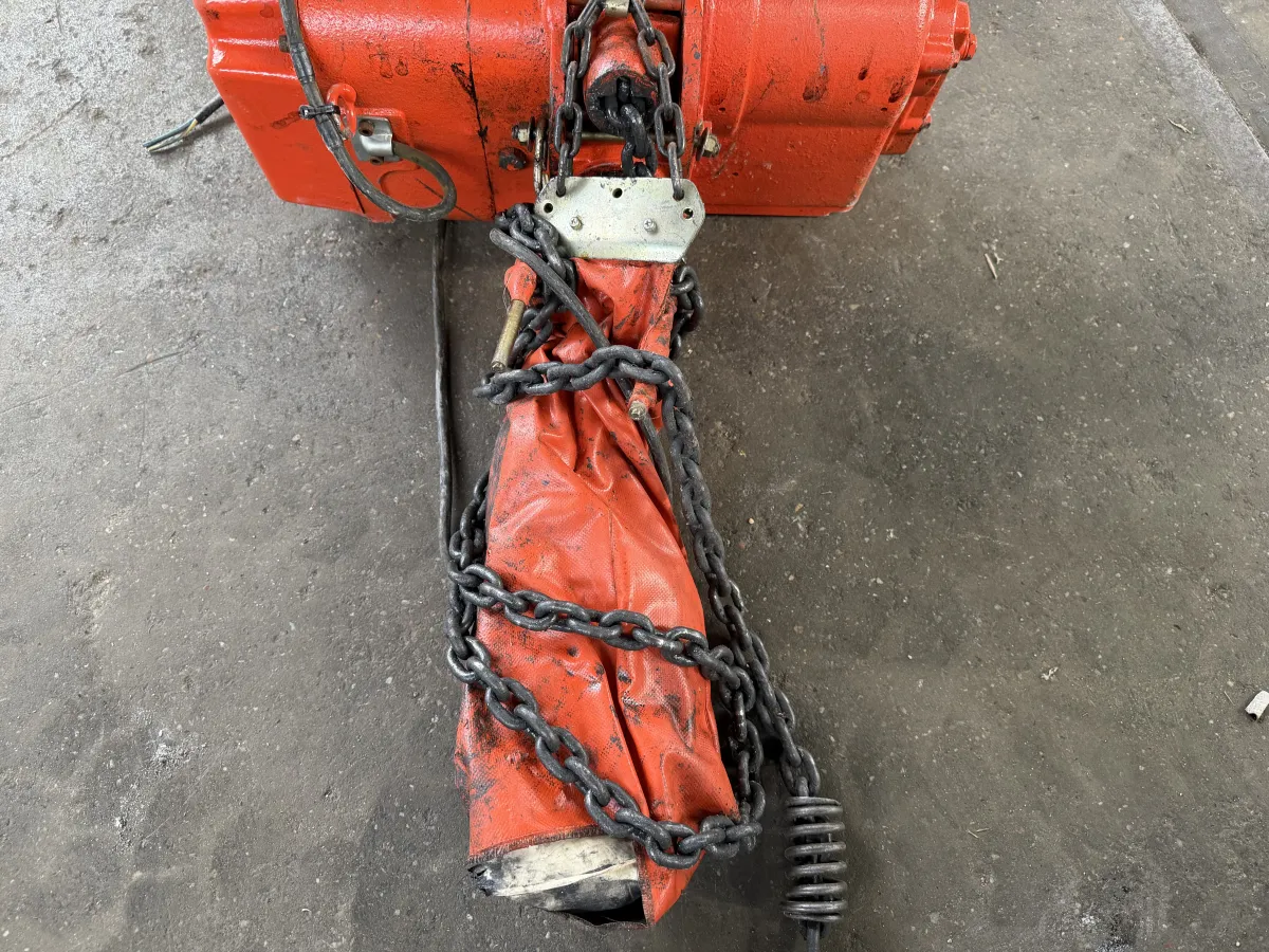 Electric Chain Hoist Red Heavy Duty with Hook & Load Chain