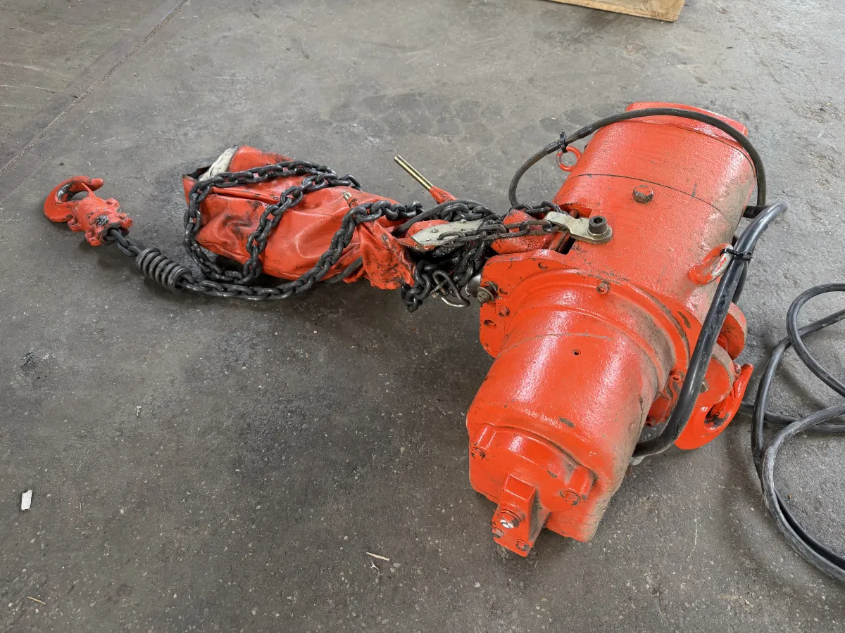 Electric Chain Hoist Red Heavy Duty with Hook & Load Chain