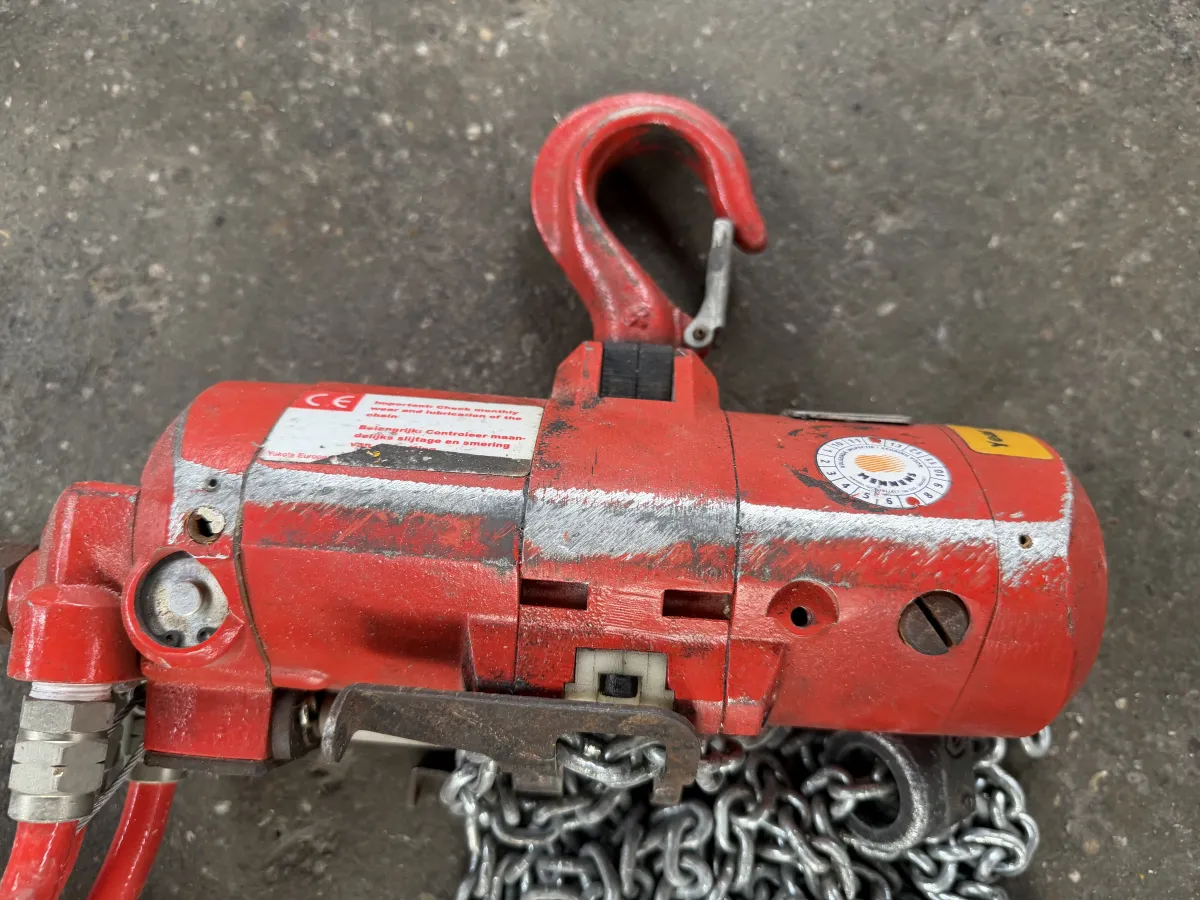 Hydraulic Chain Hoist with Remote Control & Hoses – Complete Set
