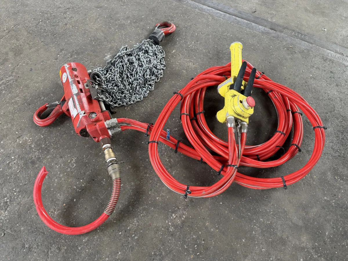 Hydraulic Chain Hoist with Remote Control & Hoses – Complete Set