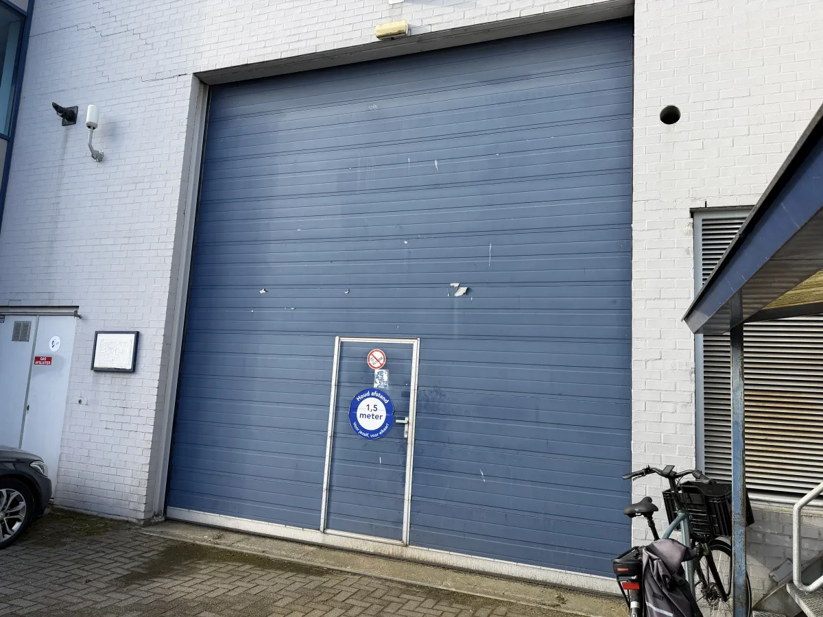Industrial Sectional Overhead Door Blue, (4,79 mtr Wide x 5,03 mtr High)