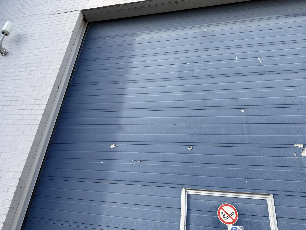 Industrial Sectional Overhead Door Blue, (4,79 mtr Wide x 5,03 mtr High)