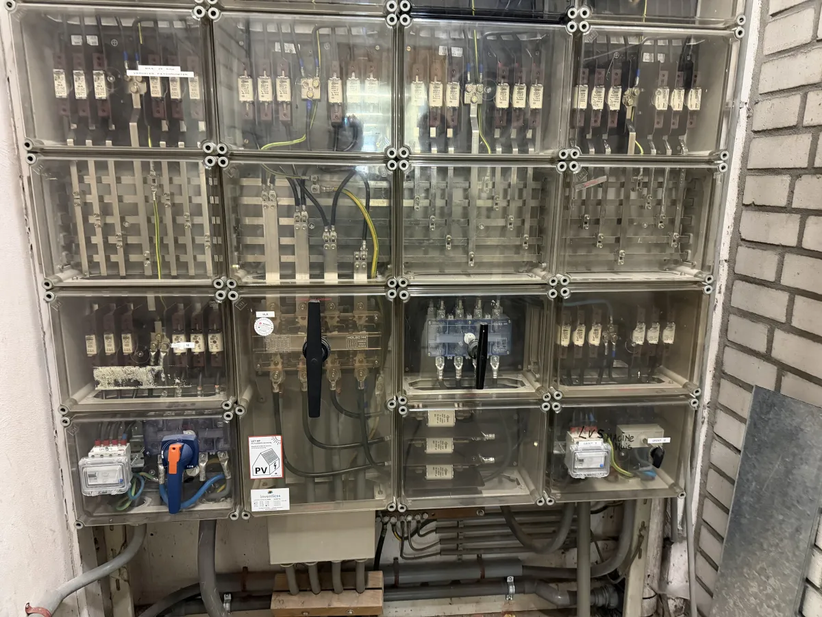 Modular Electrical Distribution Panel System with Fuse Boxes & Disconnectors