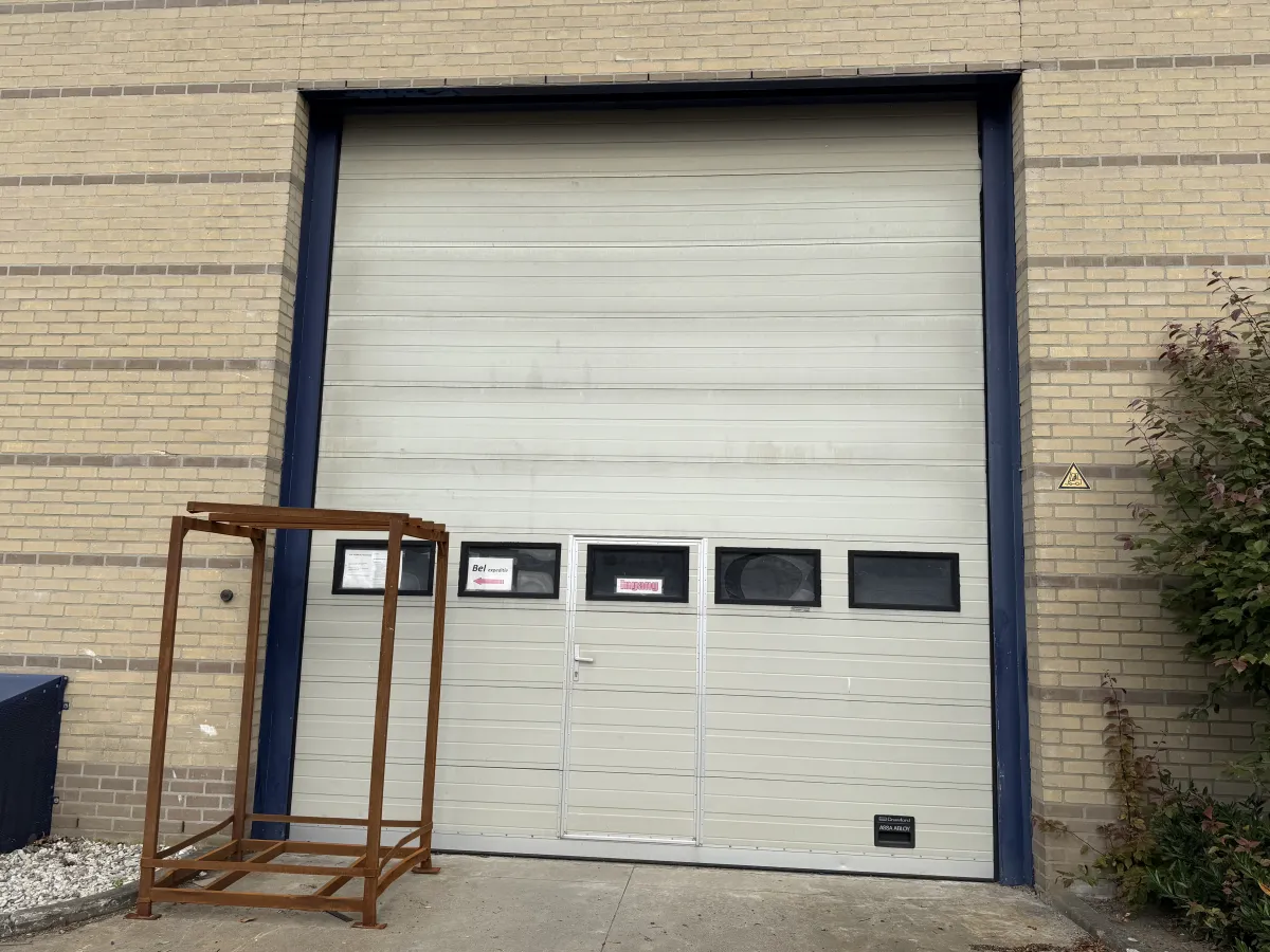 Industrial Sectional Overhead Door White, (4,50 mtr Wide x 5,03 mtr High)