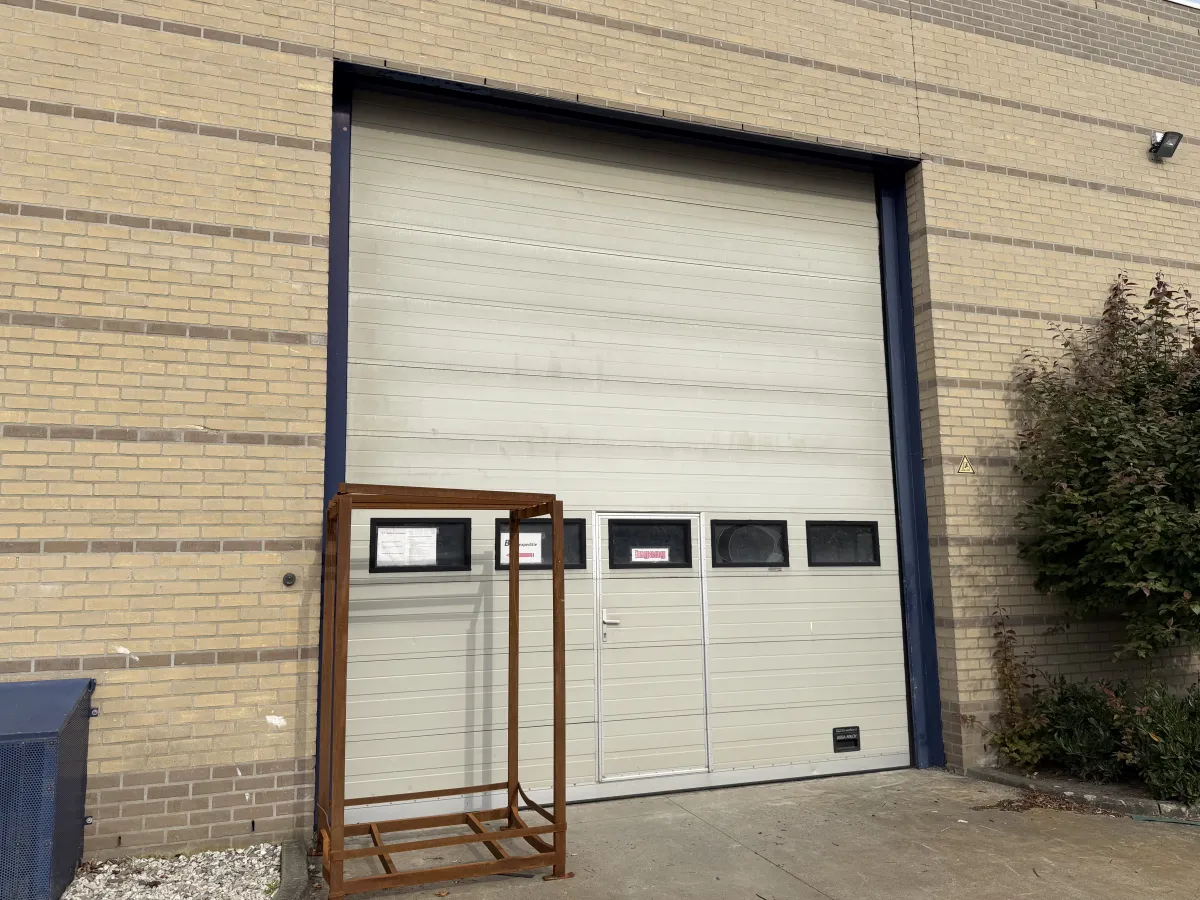 Industrial Sectional Overhead Door White, (4,50 mtr Wide x 5,03 mtr High)