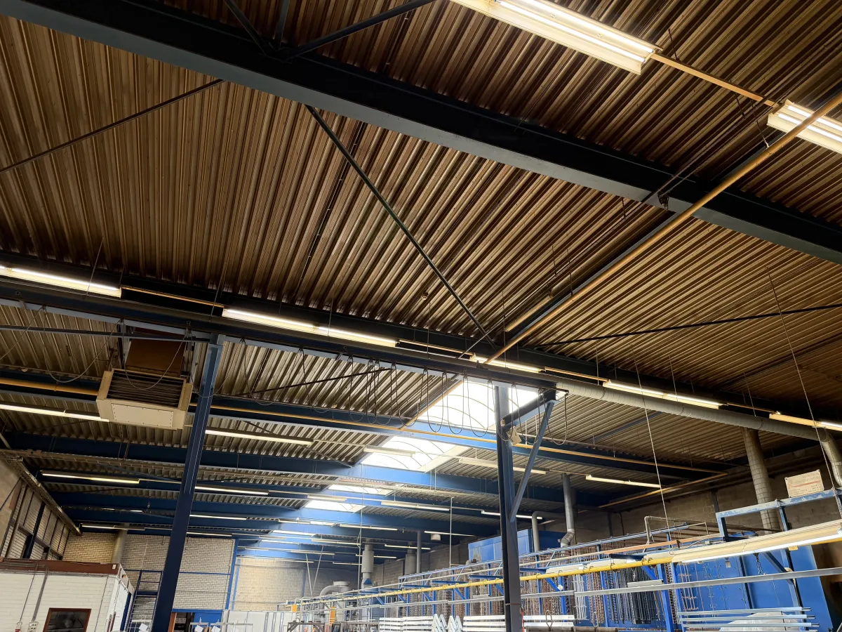 Steelconstruction with Roof Structure 21,50 x 54,80 mtr. (1.178 m2)