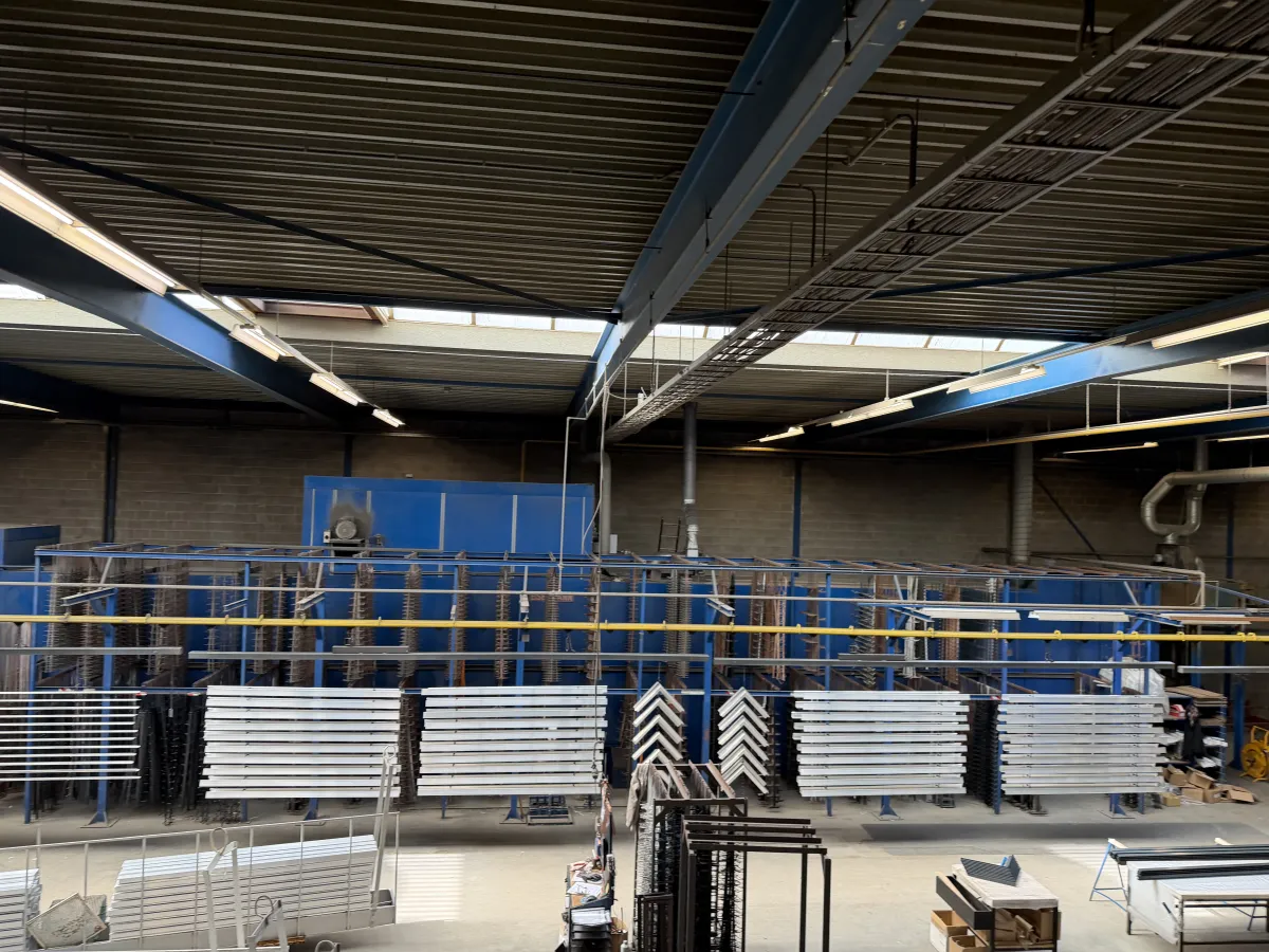 Steelconstruction with Roof Structure 21,50 x 54,80 mtr. (1.178 m2)
