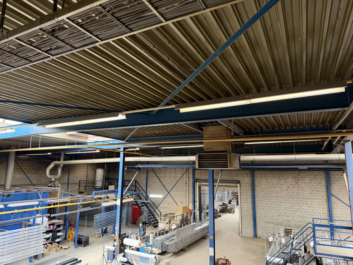 Steelconstruction with Roof Structure 21,50 x 54,80 mtr. (1.178 m2)
