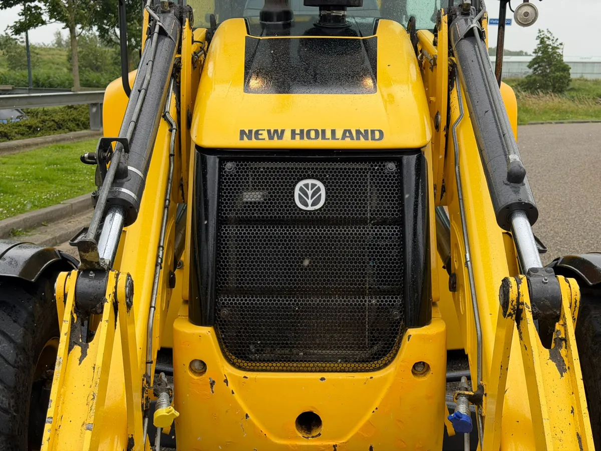 New Holland B110B TC Backhoe Loader – PowerShift, Command Control, Ready to Work