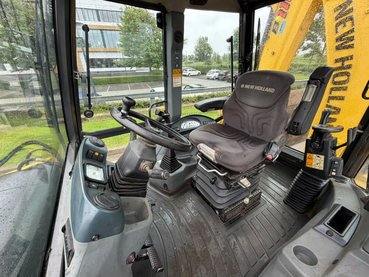 New Holland B110B TC Backhoe Loader – PowerShift, Command Control, Ready to Work