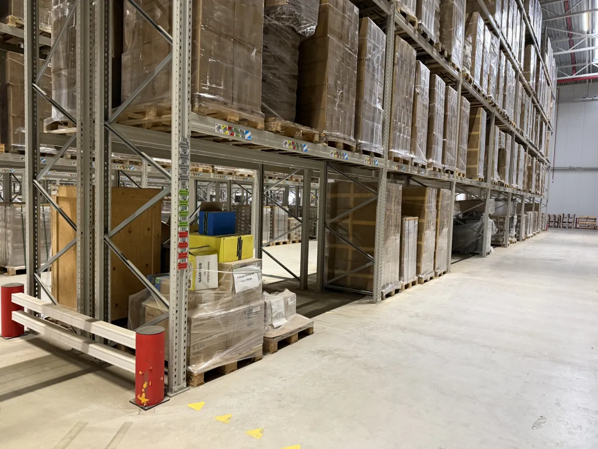 Heavy-Duty Pallet Racking System – Multi-Level, High-Bay Warehouse Racking
