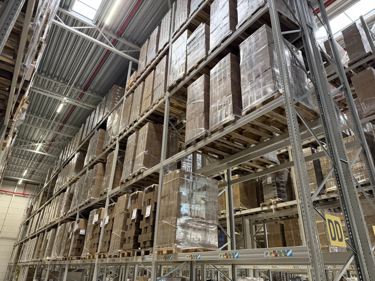 Heavy-Duty Pallet Racking System – Multi-Level, High-Bay Warehouse Racking