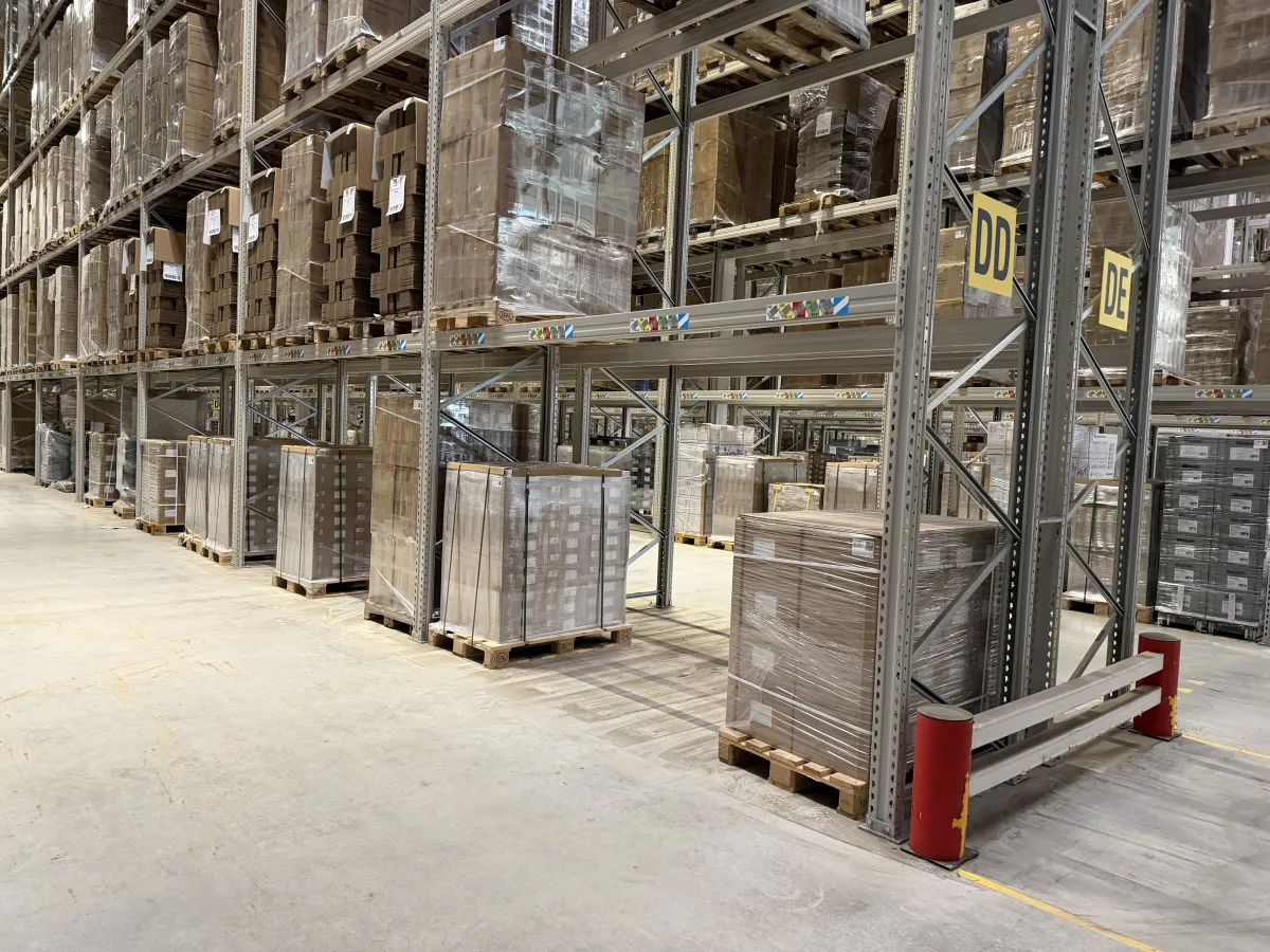 Heavy-Duty Pallet Racking System – Multi-Level, High-Bay Warehouse Shelving