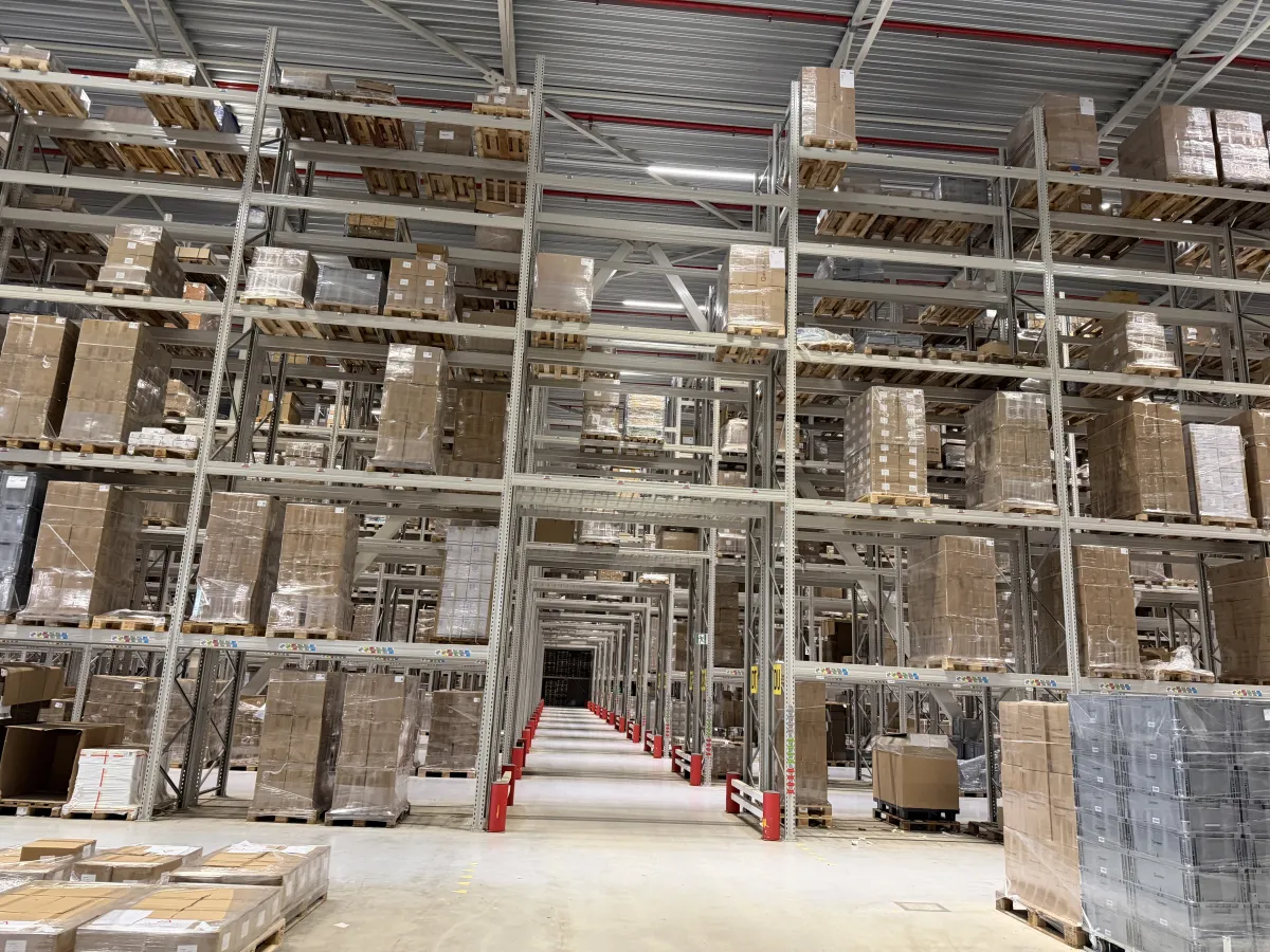 Heavy-Duty Pallet Racking System – Multi-Level, High-Bay Warehouse Shelving