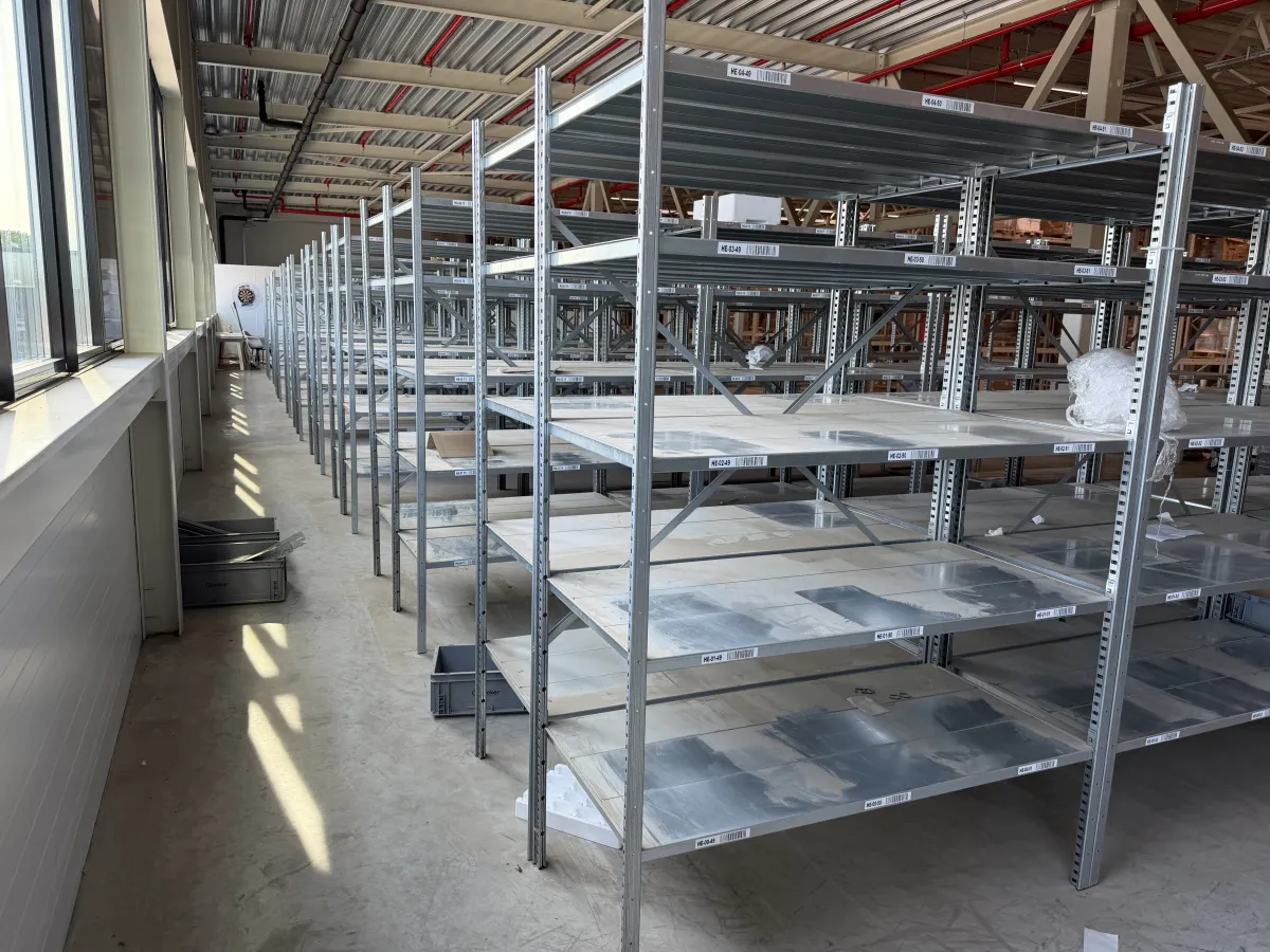 Galvanised Steel Shelving Units – Large Lot,