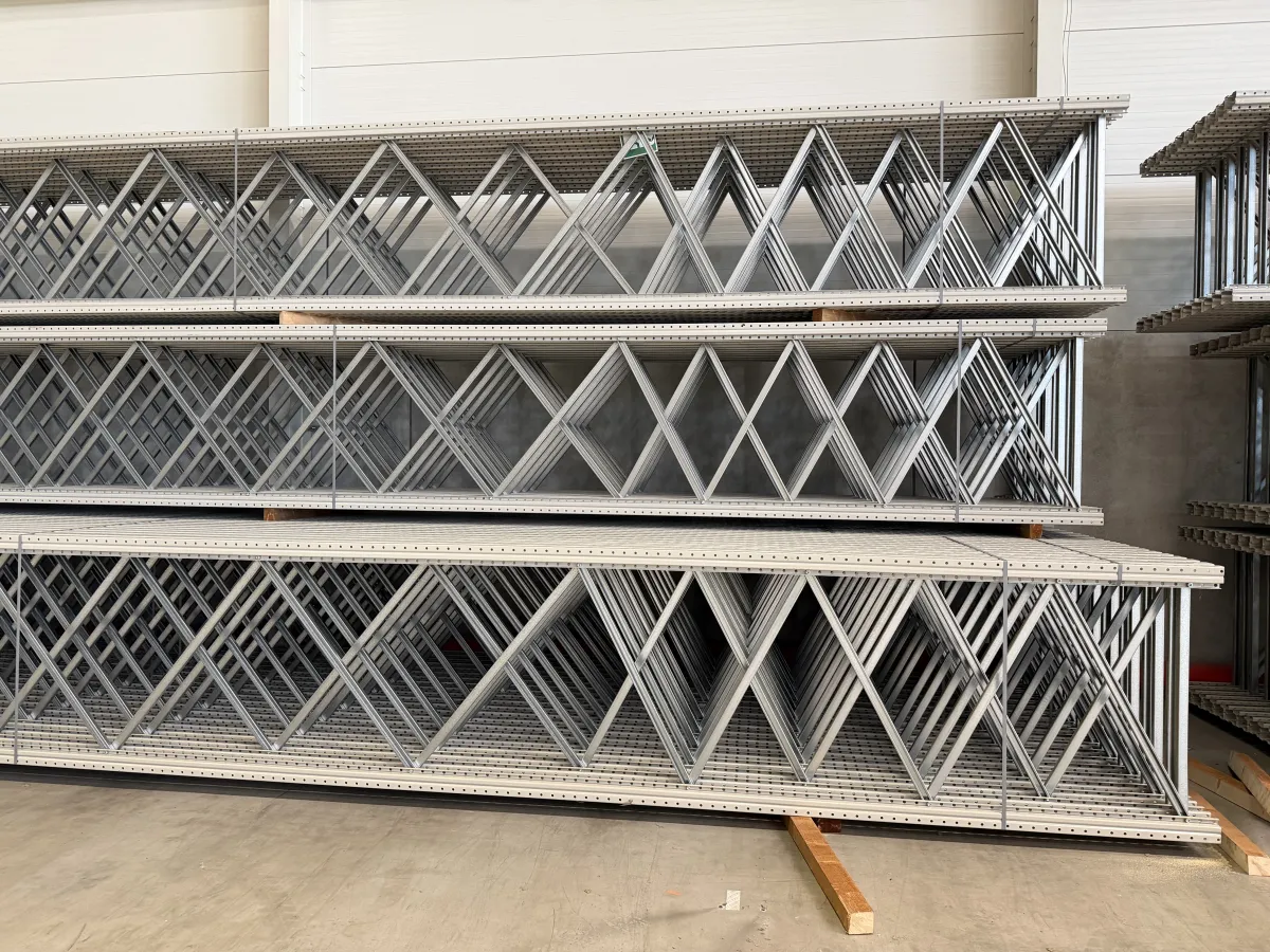 White coated Pallet Racking Frames & Beams – Large Quantity, Heavy-Duty Steel