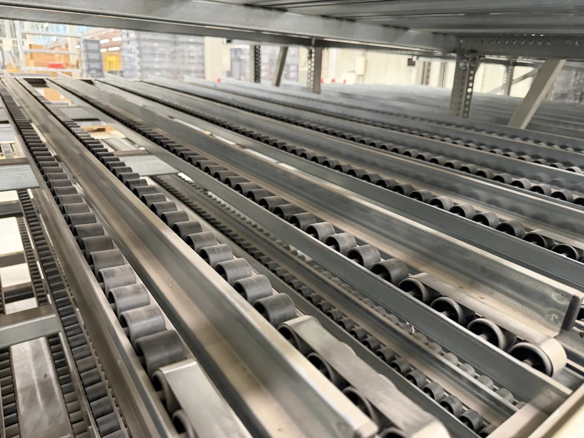 Flow Rack / Carton Live Storage Shelving Units – Roller Lane Pick System, 4-Level
