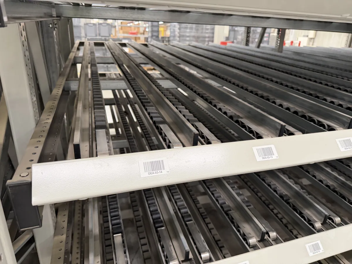 Flow Rack / Carton Live Storage Shelving Units – Roller Lane Pick System, 4-Level