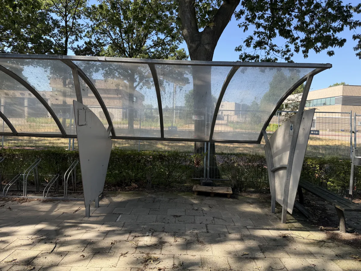 Covered Bicycle Shelter with Arched Polycarbonate Roof & Integrated Bike Racks