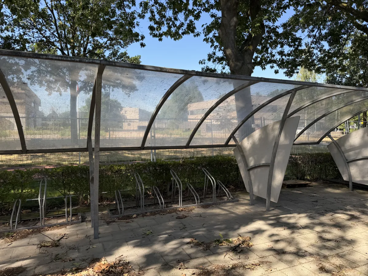 Covered Bicycle Shelter with Arched Polycarbonate Roof & Integrated Bike Racks